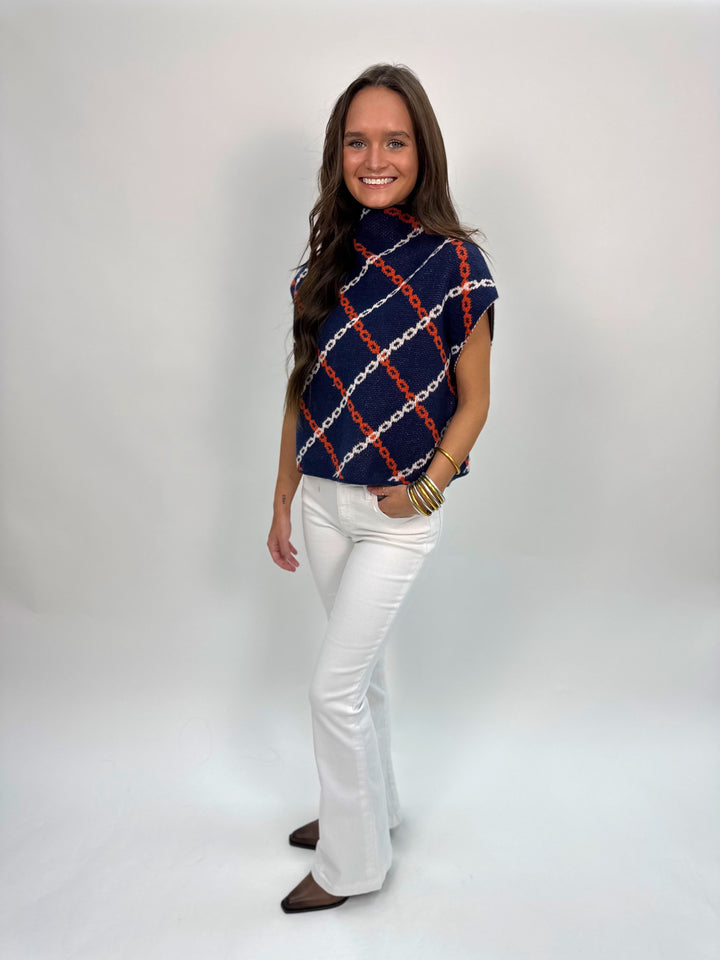 Sleeveless chain print knit top