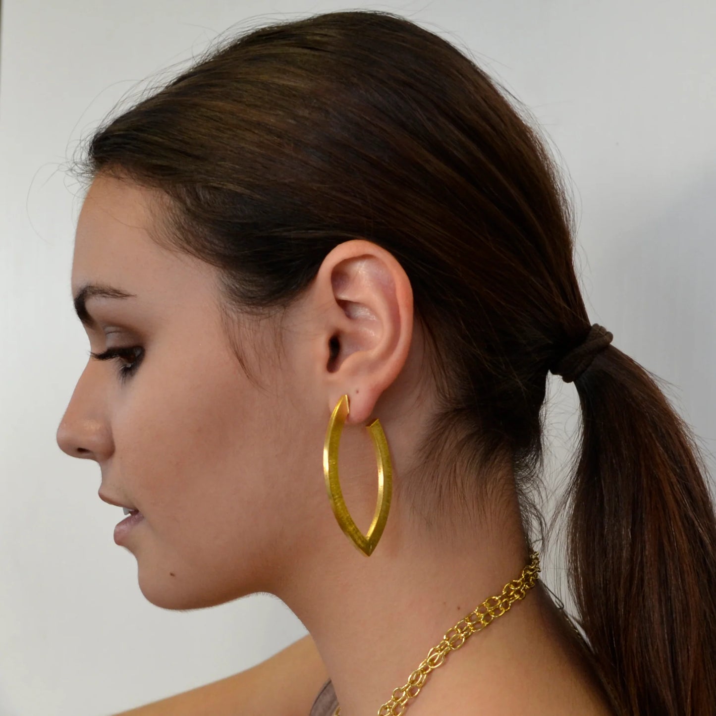 Monaco Pointed Tube Hoop AG1536*