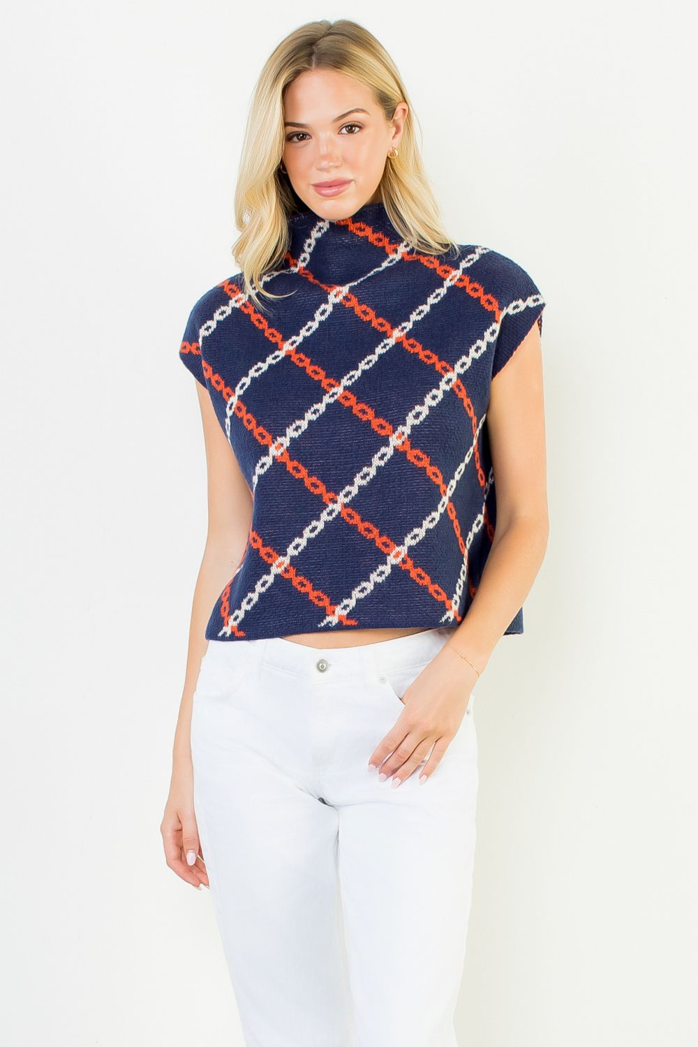 Sleeveless chain print knit top