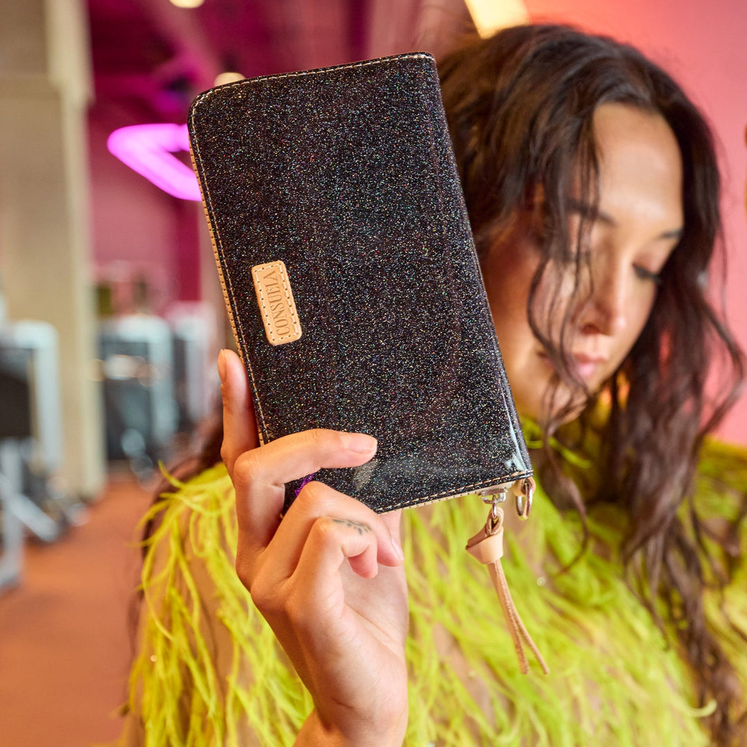 Essential Wallet | Mariana