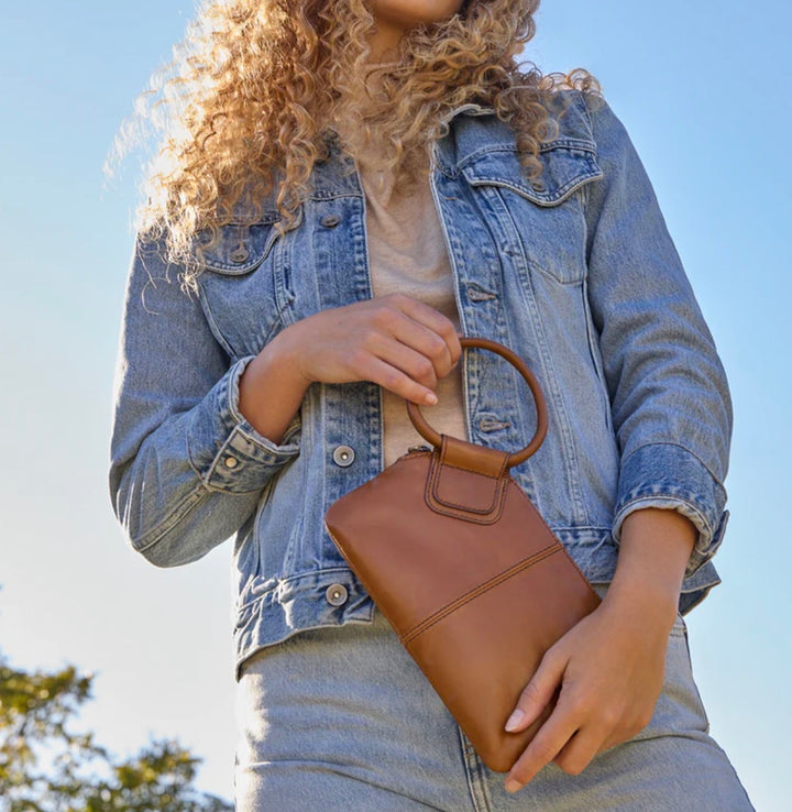 Sable Wristlet | Truffle