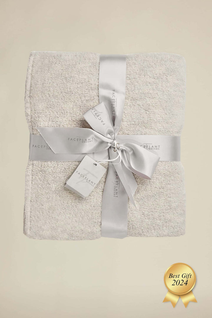 Faceplant Dreams Bamboo Plush Throw/ Heathered Fog