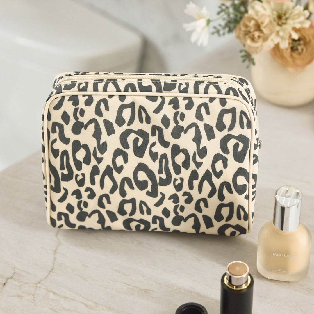 Medium Patterned Toiletry Bag | Leopard