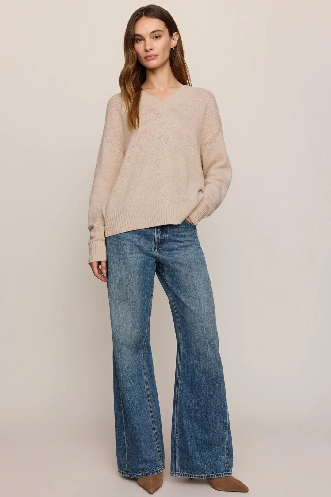 Cloud Spun V-Neck Sweater | Frosted Pearl