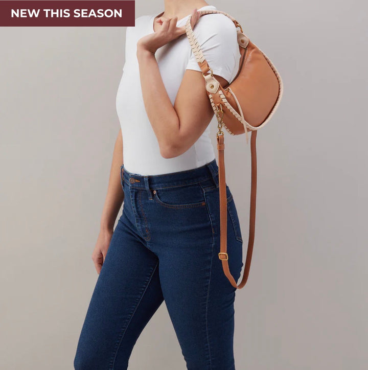 Mia Crescent Small | Warm Cashew