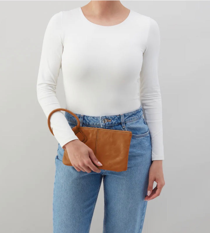 Sable Wristlet | Truffle