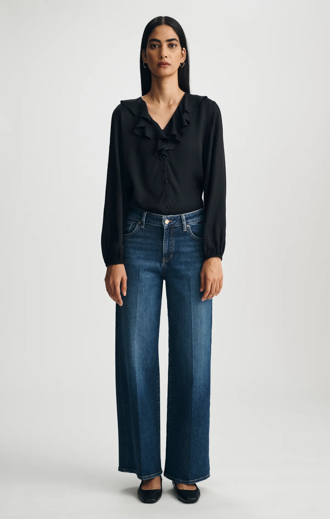 Paloma Wide Leg Jeans
Mid Rise | Dark Brushed Gold Premium
