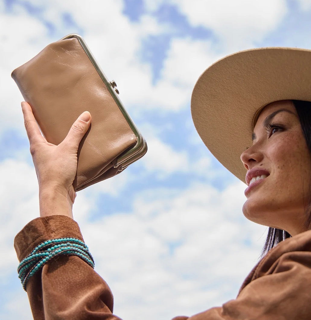 Lauren Clutch Wallet | Woodsmoke