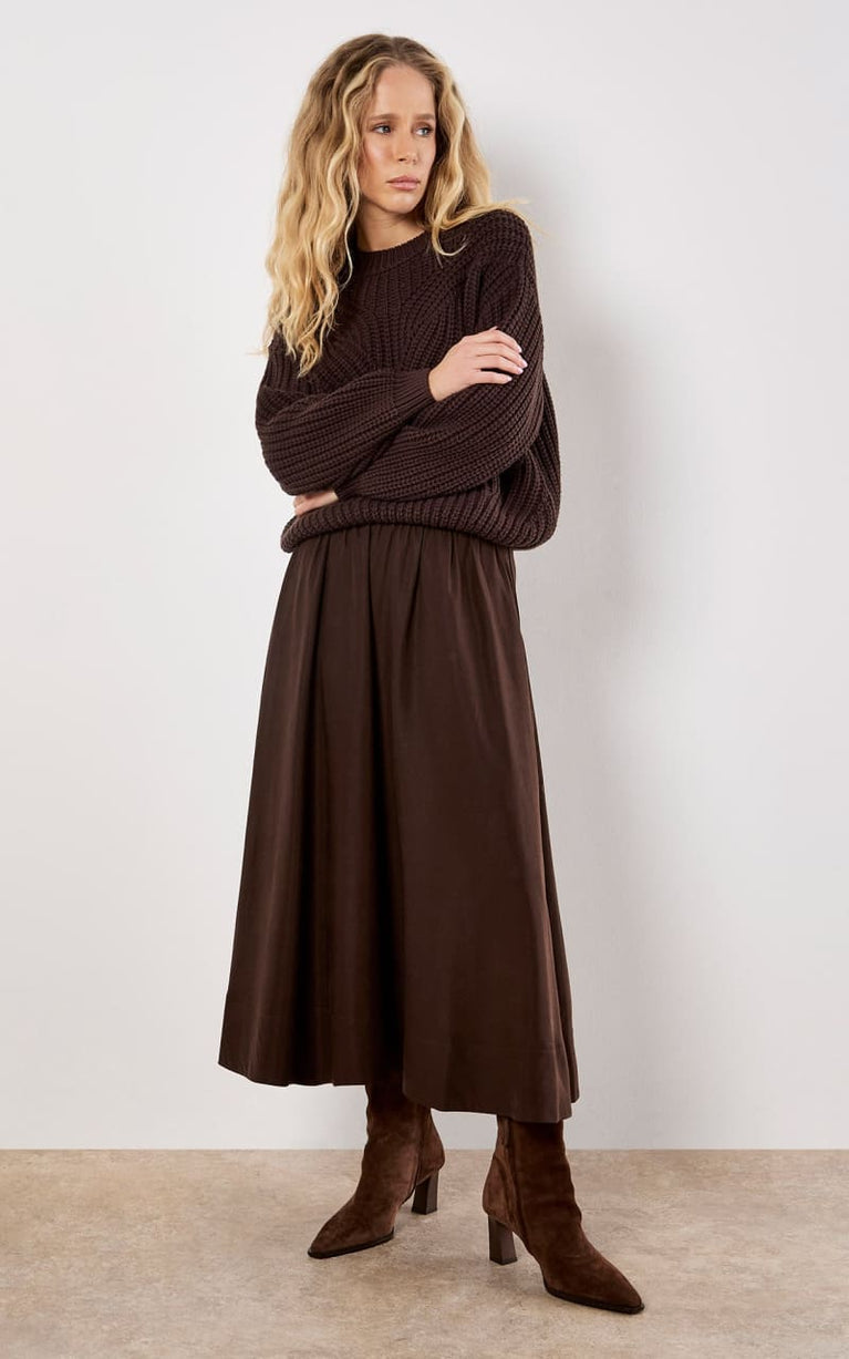 Chunky Cable Knit Jumper / Brown