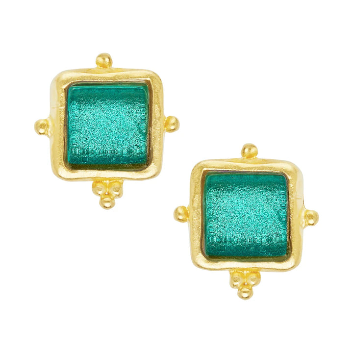 Madeline Studs