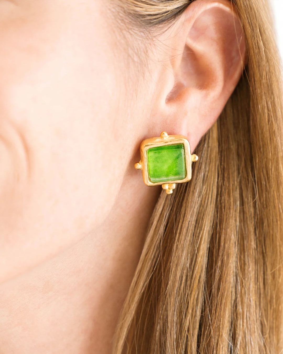 Madeline Studs