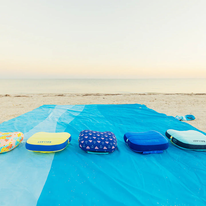 Oasis Beach Blanket Retro Palm
