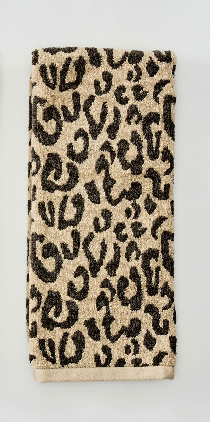 Weezie Leopard Single Hand Towel