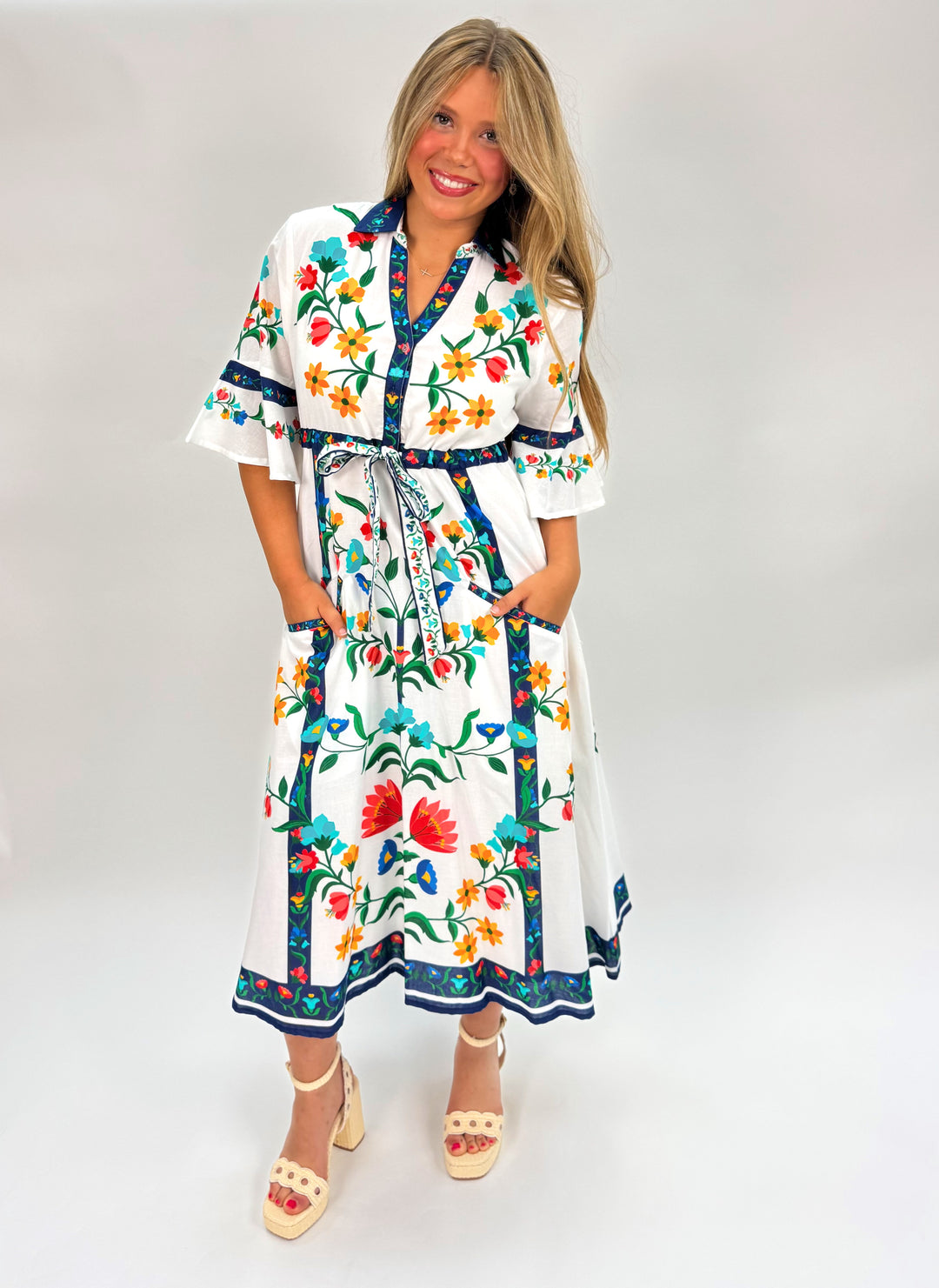 Cape Midi Dress Fiore White Placement