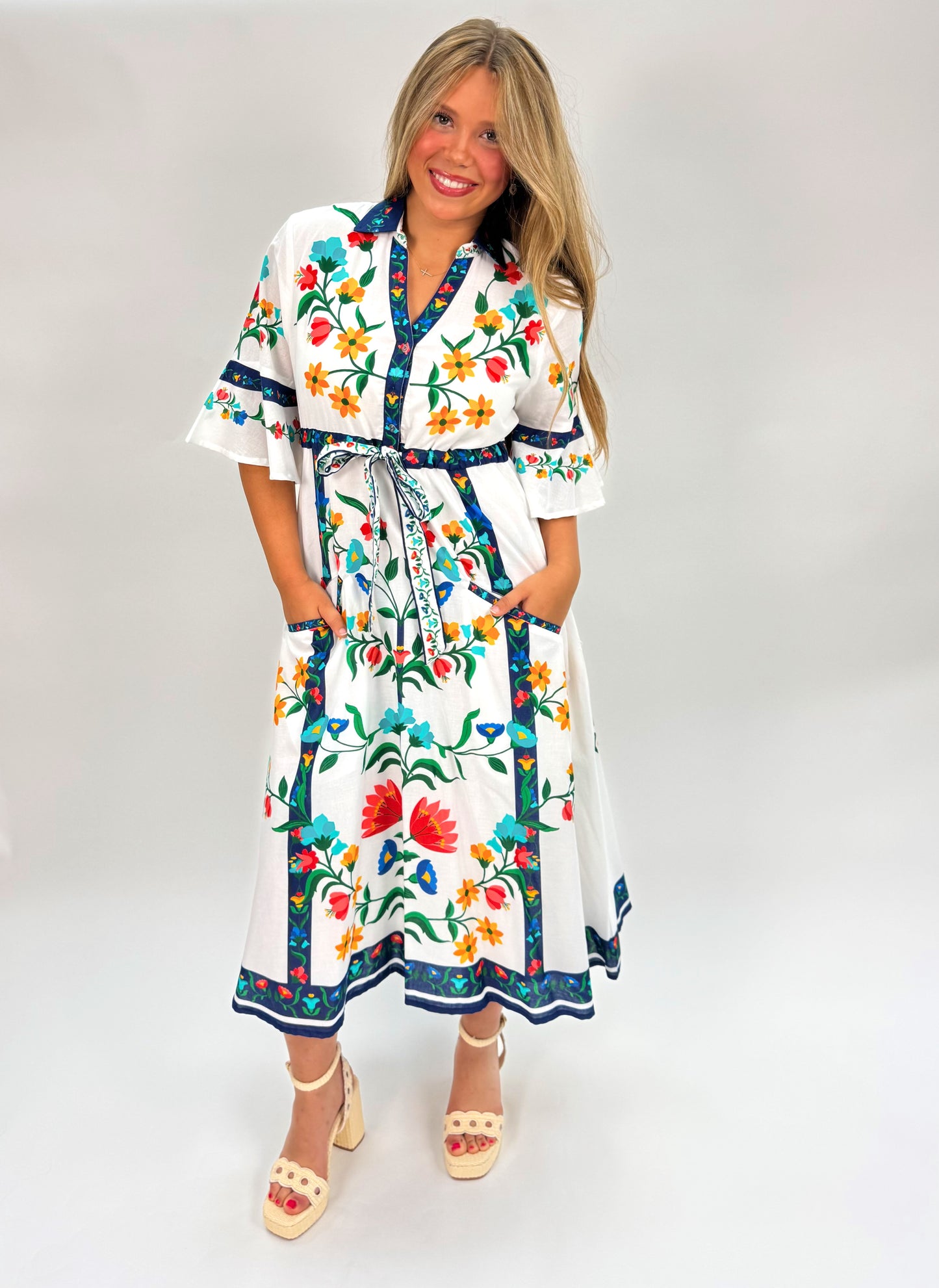 Cape Midi Dress Fiore White Placement
