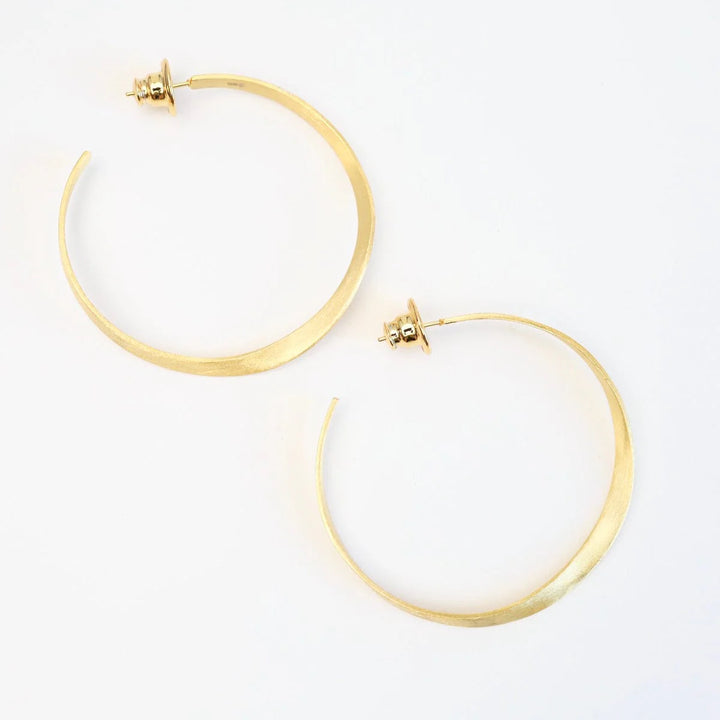 Ayala Wave Hoop | AG1595