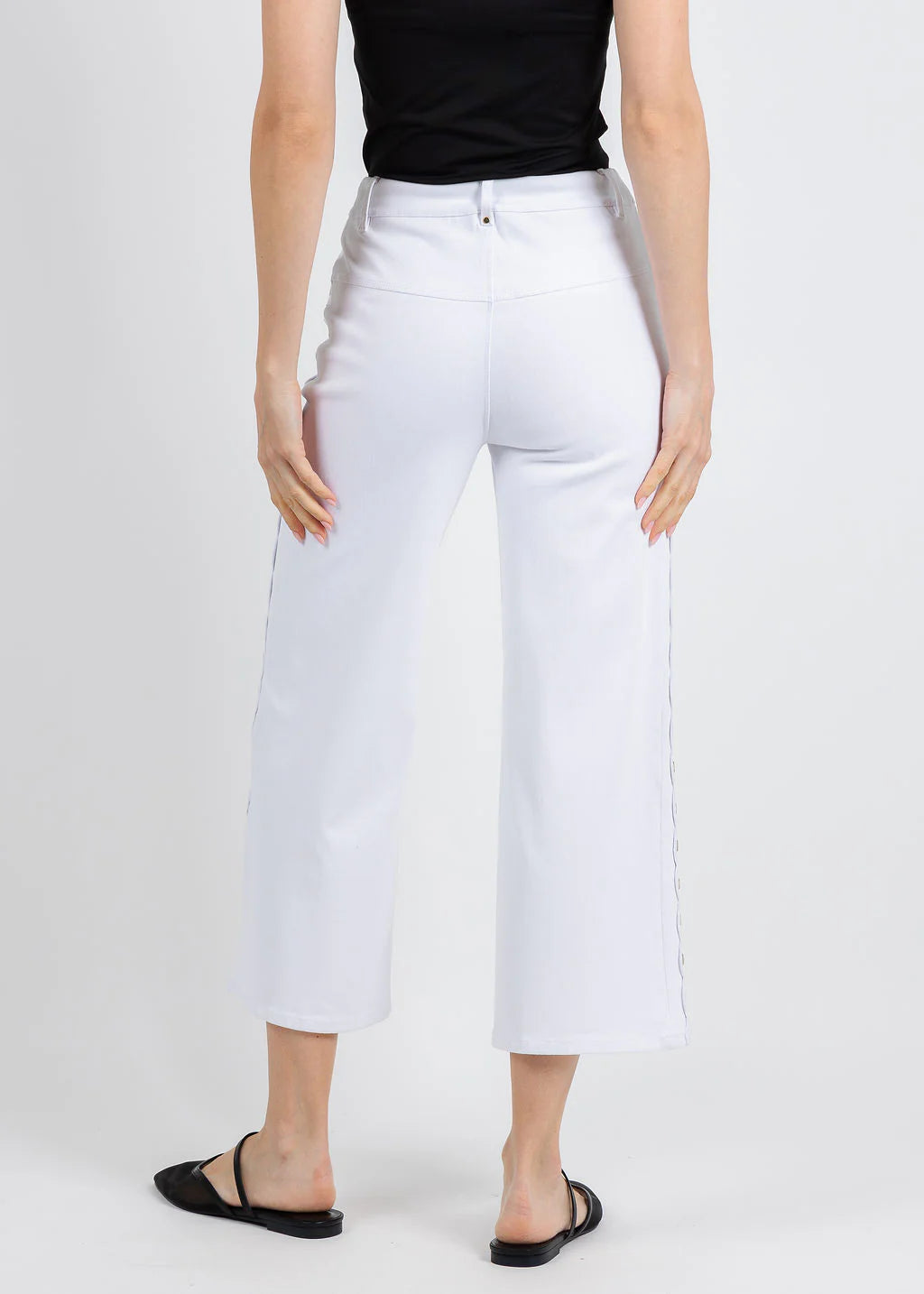 Willa Scallop Studded Crop Denim