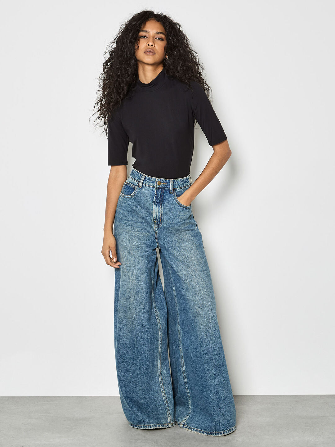 Lyocell Mock Neck Half Sleeve Top