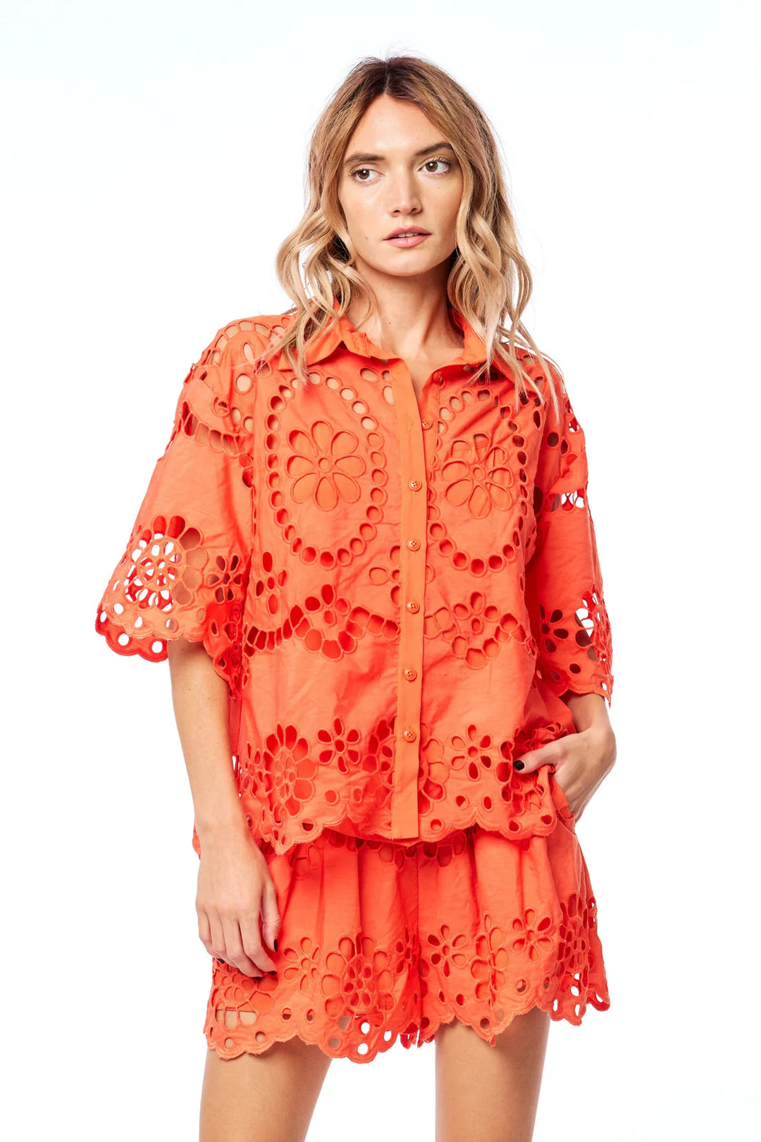 Kiana Embroidered Lace Shorts