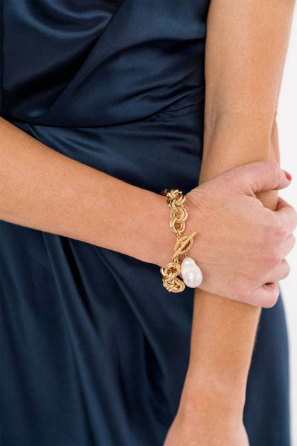 Double Link Baroque Pearl Bracelet*