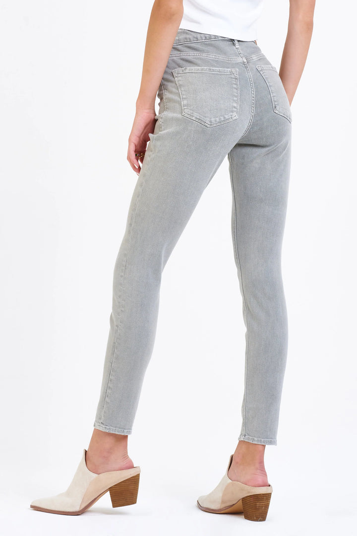 Gisele / Desert Sage