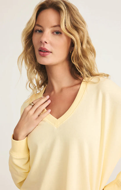 Modern V-Neck Weekender Mellow Yellow