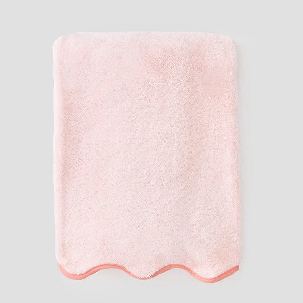 Ballet Pink Scalloped Bath Towel | Coral Edge