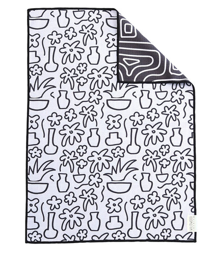 Echo Reversible Microfiber Hand Towel