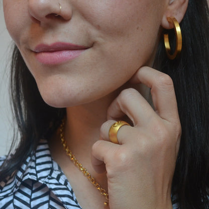 Noemi Hoop Earrings