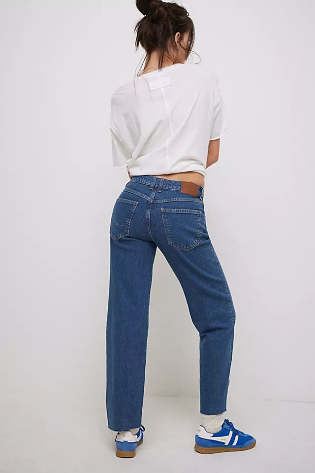 Risk Taker Mid-Rise Straight Jeans