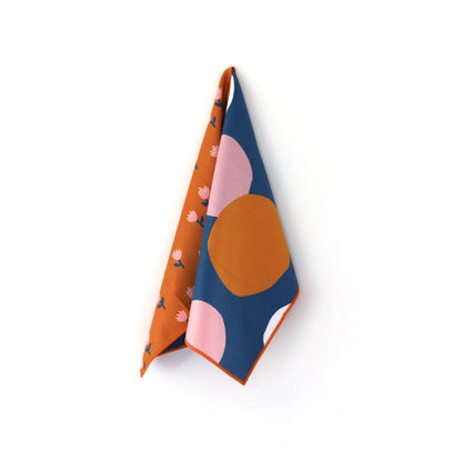 Tulip Bubbles Reversible Microfiber Hand Towel